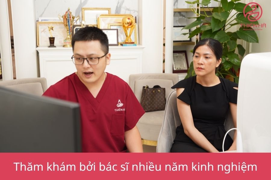 Trẻ hóa bàn tay: 5 công nghệ xóa nhăn, gân xanh hiệu quả nhất 4 Bác sĩ chuyên môn đánh giá mức độ lão hóa da tay và lắng nghe mong muốn để thiết kế phác đồ cá nhân riêng cho từng khách hàng