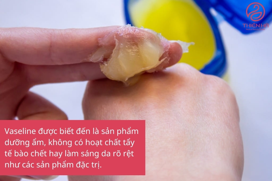 Vaseline không phải sản phẩm đặc trị thâm môi