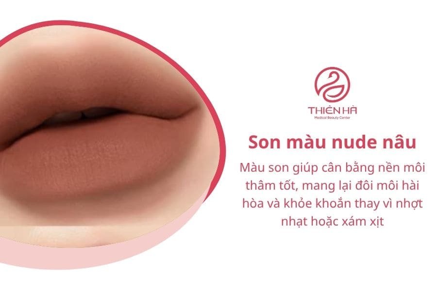 Nude nâu là gam màu được nhiều người lựa chọn khi theo đuổi phong cách makeup kiểu Tây hoặc trang điểm hằng ngày với lớp nền nhẹ phù hợp cho môi thâm