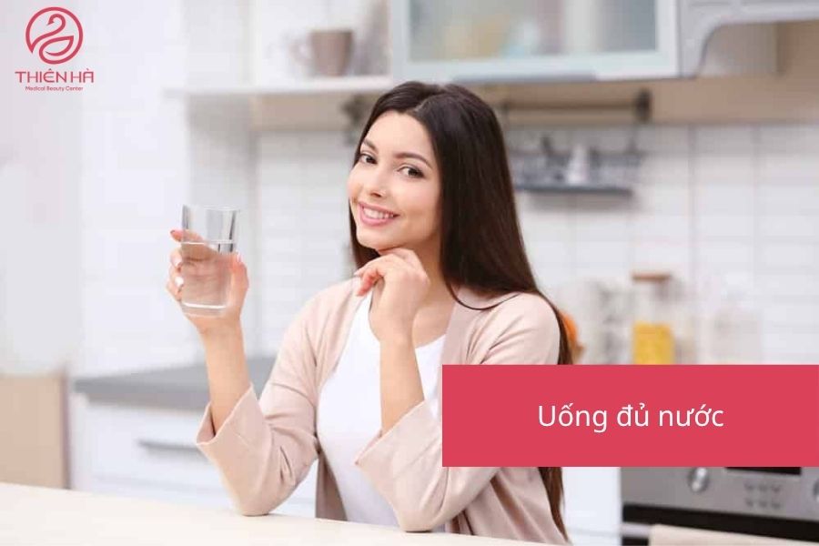 Uống đủ nước 
