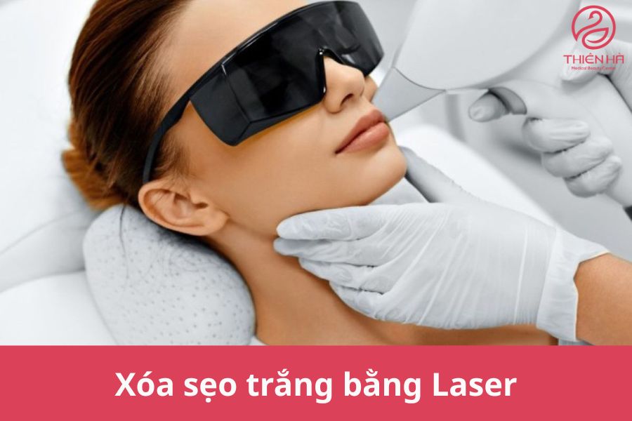 Máy laser đang điều trị sẹo