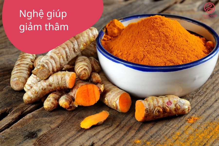 Trị sẹo thâm hiệu quả: Phương pháp tự nhiên, kem bôi và công nghệ y tế 4 Nghệ: Curcumin trong nghệ có tác dụng chống oxy hóa và ngăn melanin.