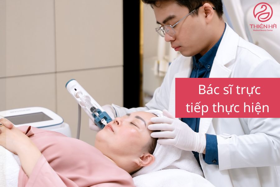 Bác sĩ tại Thiên Hà trực tiếp thực hiện cho khách hàng